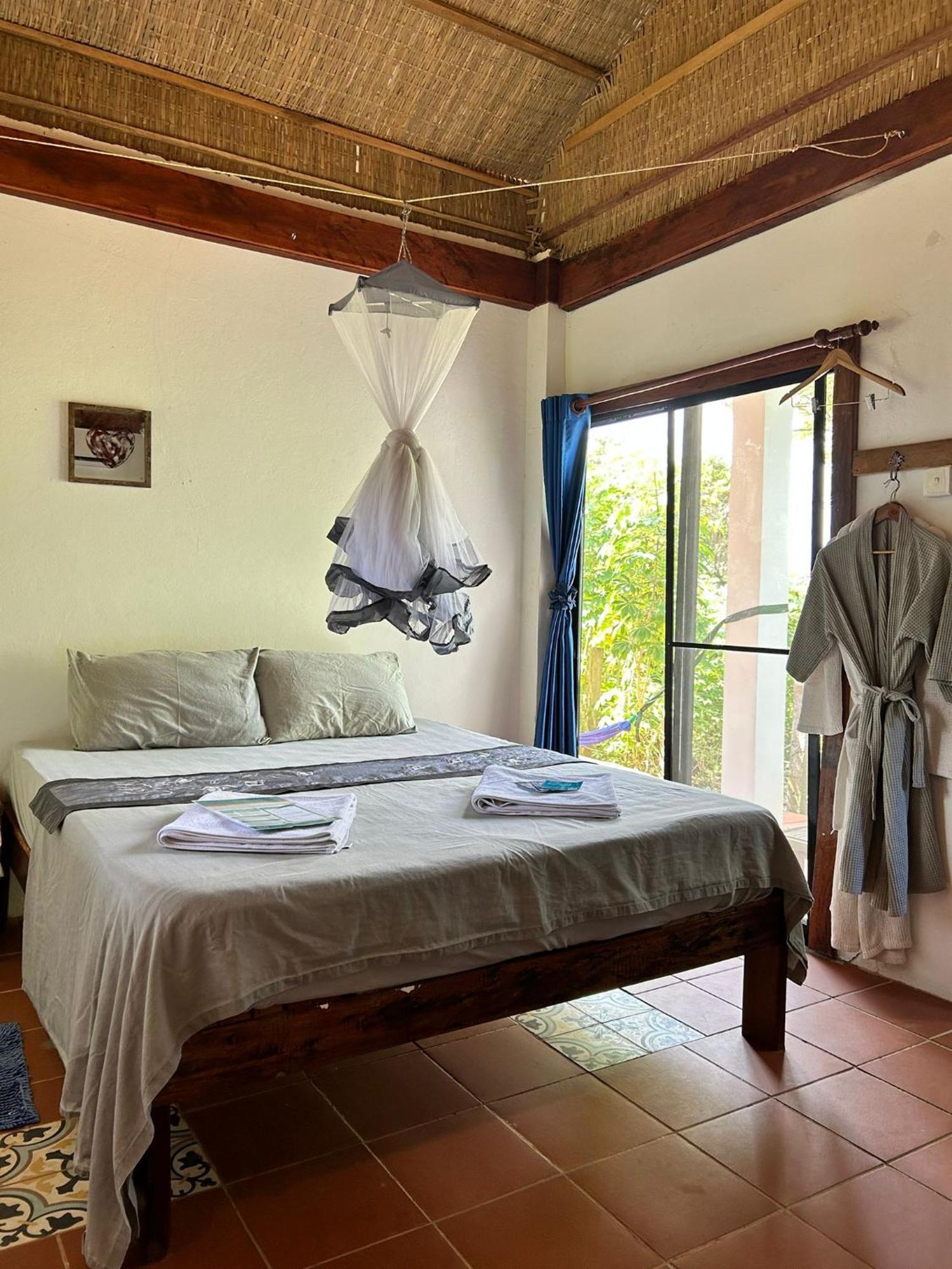 House Cambodia 3* Koh Rong Sanloem