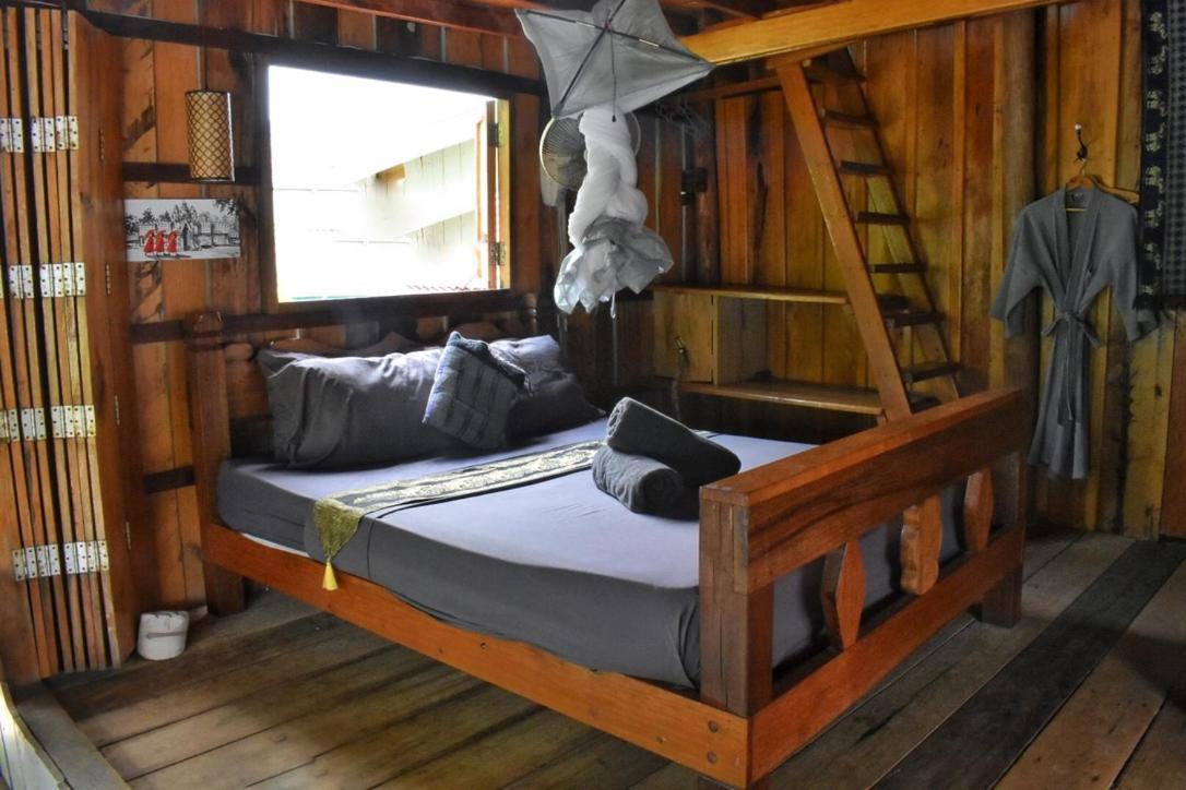 House Cambodia 3* Koh Rong Sanloem