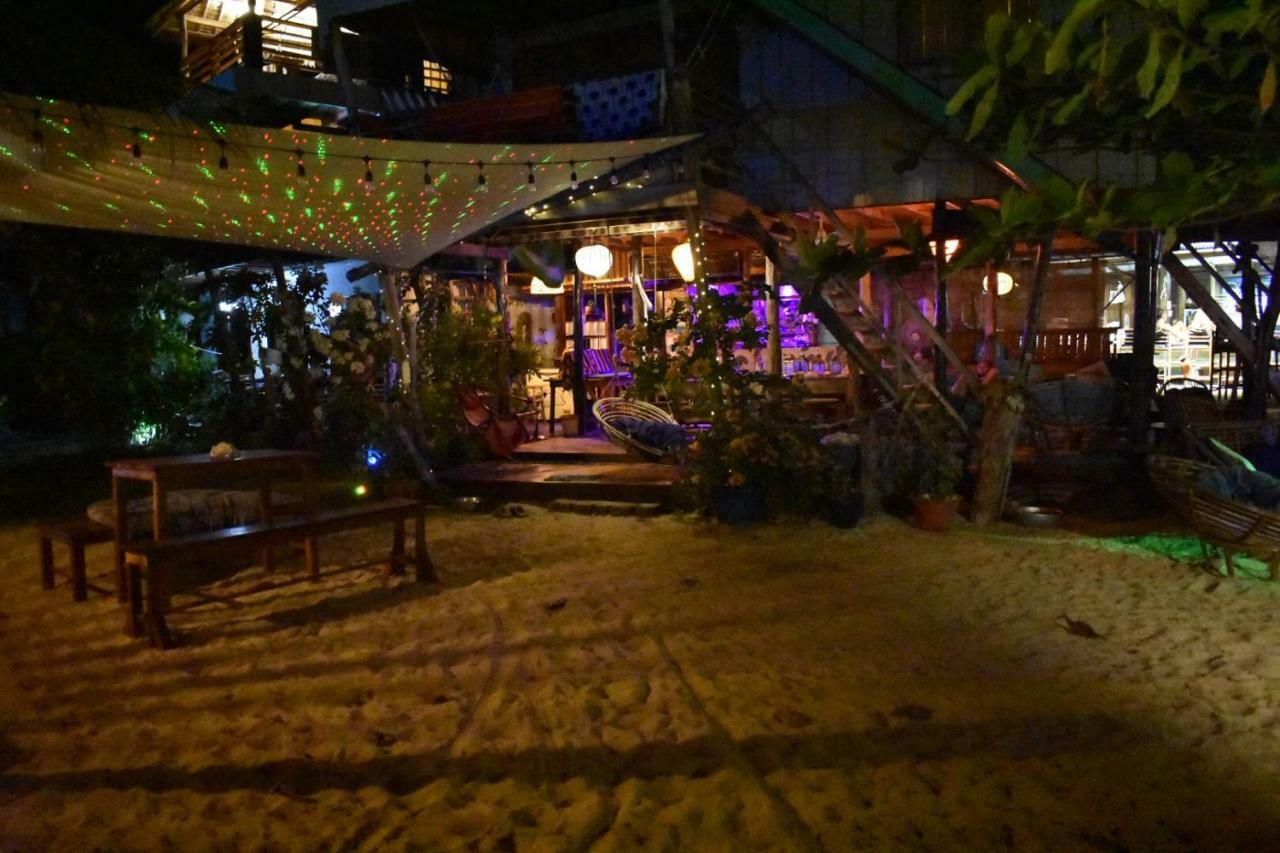 House Cambodia 3* Koh Rong Sanloem